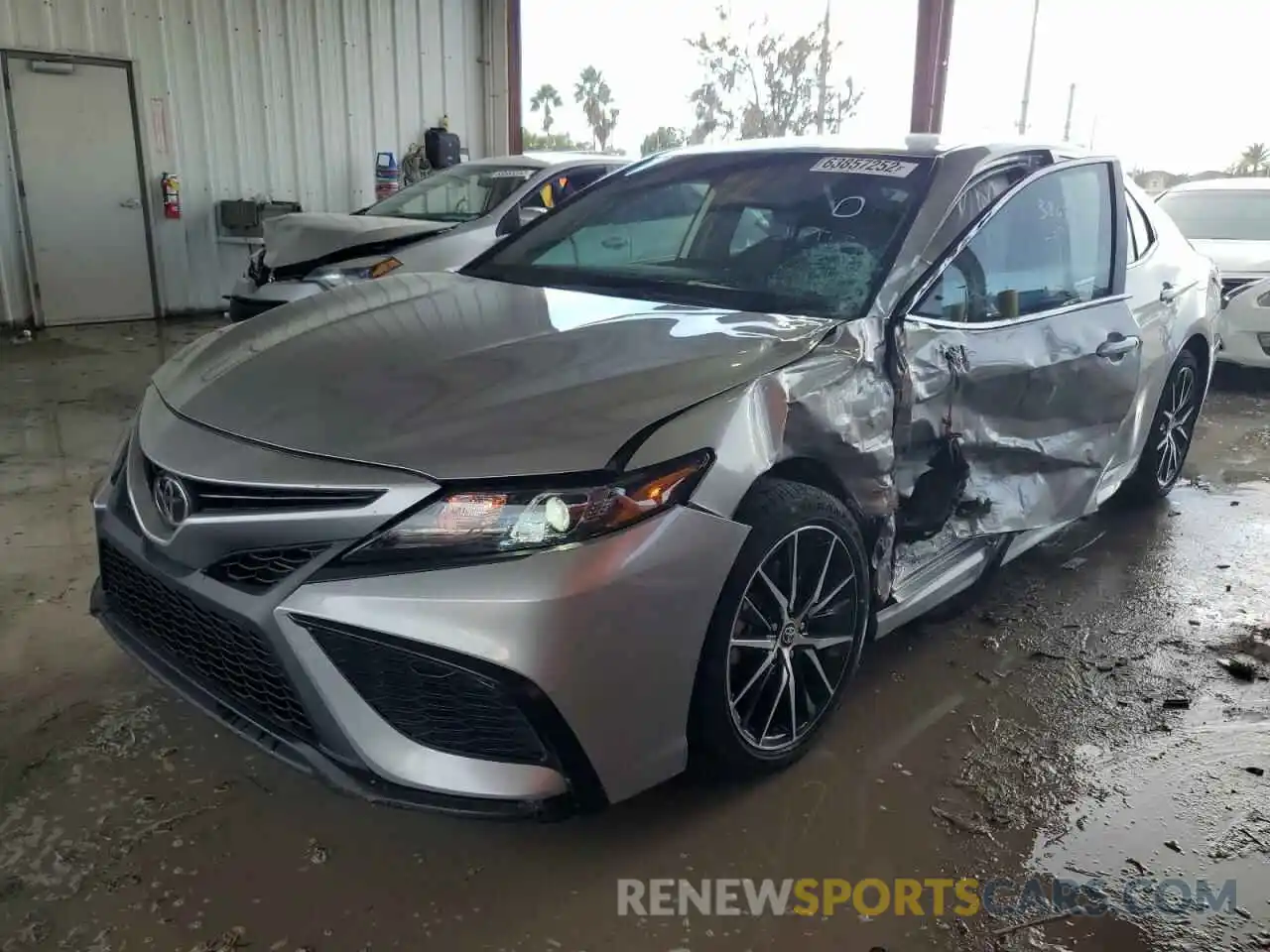 2 Photograph of a damaged car 4T1T11AK2MU569183 TOYOTA CAMRY 2021