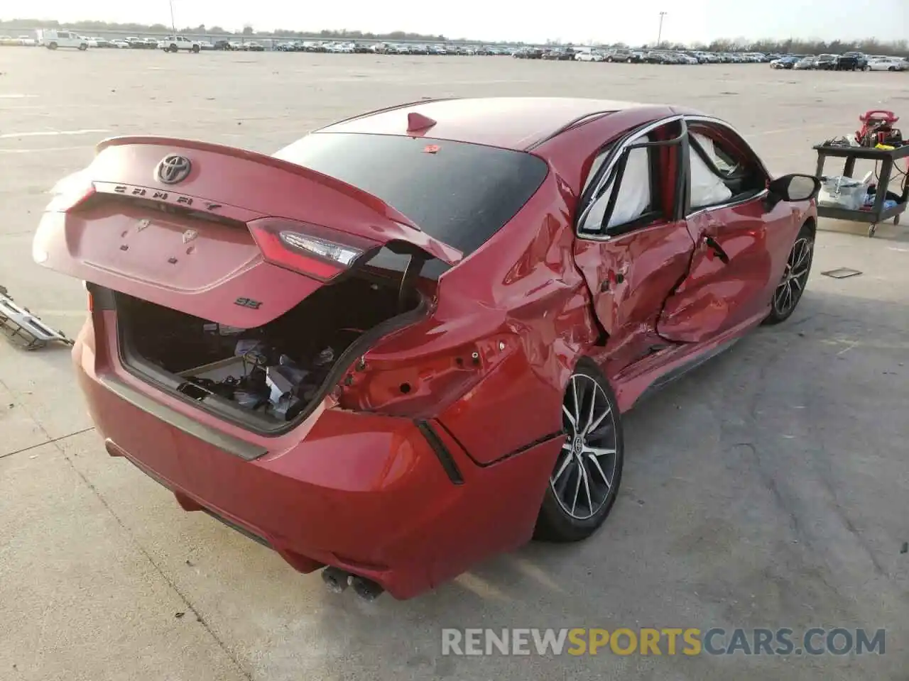 4 Photograph of a damaged car 4T1T11AK3MU435315 TOYOTA CAMRY 2021