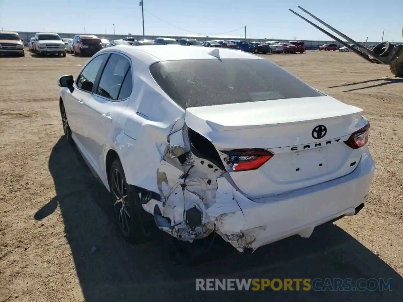 3 Photograph of a damaged car 4T1T11AK3MU440479 TOYOTA CAMRY 2021