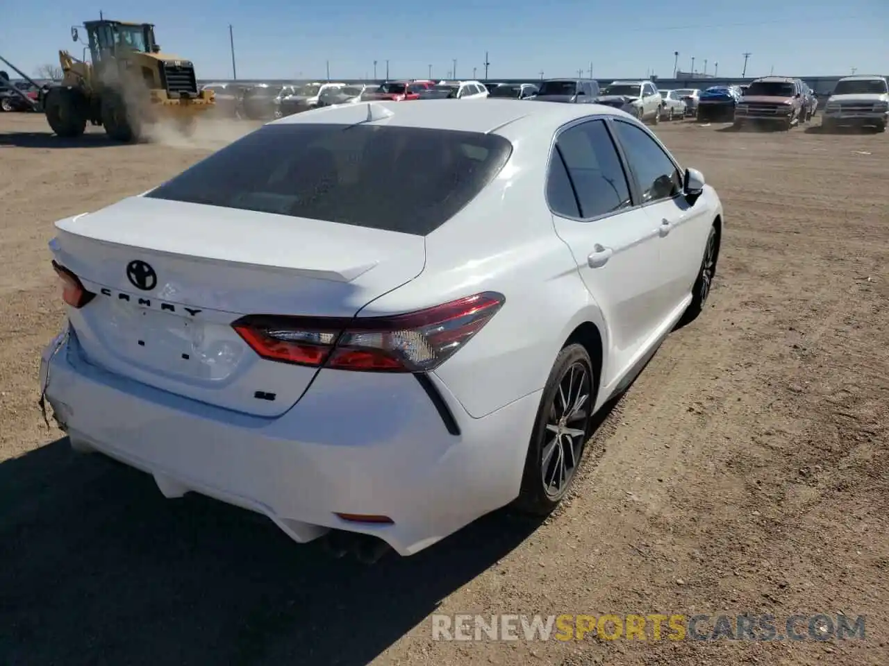 4 Photograph of a damaged car 4T1T11AK3MU440479 TOYOTA CAMRY 2021