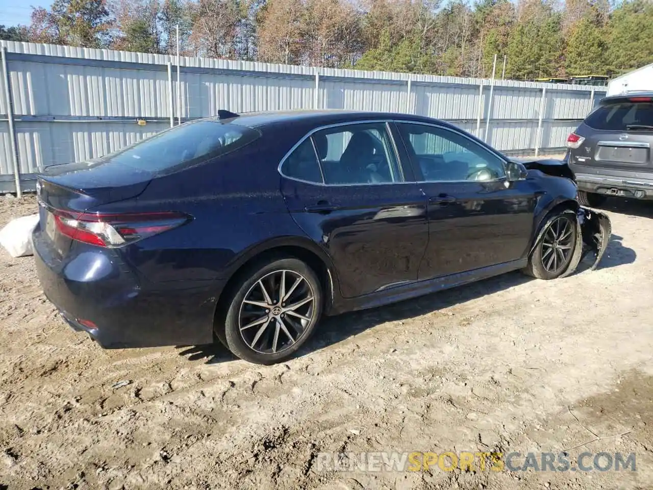 3 Photograph of a damaged car 4T1T11AK3MU529601 TOYOTA CAMRY 2021