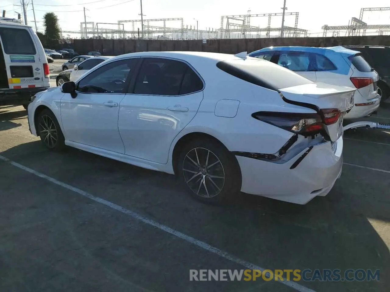 2 Photograph of a damaged car 4T1T11AK3MU535186 TOYOTA CAMRY 2021