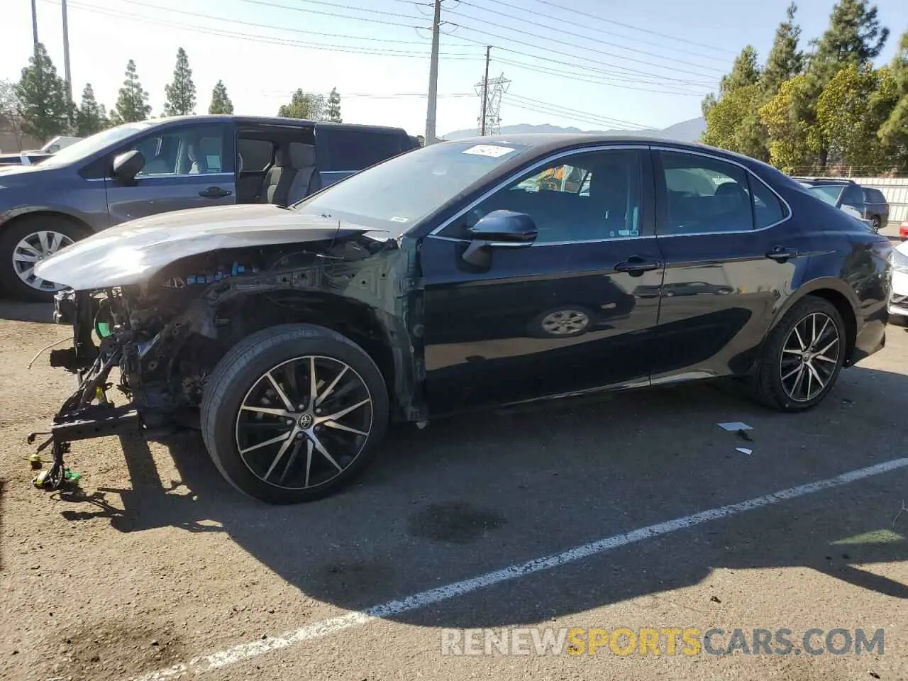 1 Photograph of a damaged car 4T1T11AK3MU538394 TOYOTA CAMRY 2021