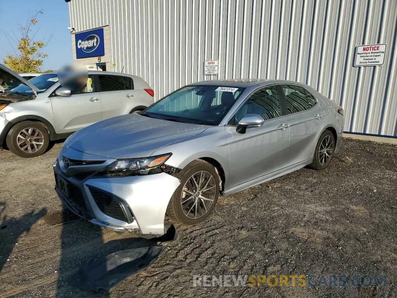 1 Photograph of a damaged car 4T1T11AK3MU560637 TOYOTA CAMRY 2021