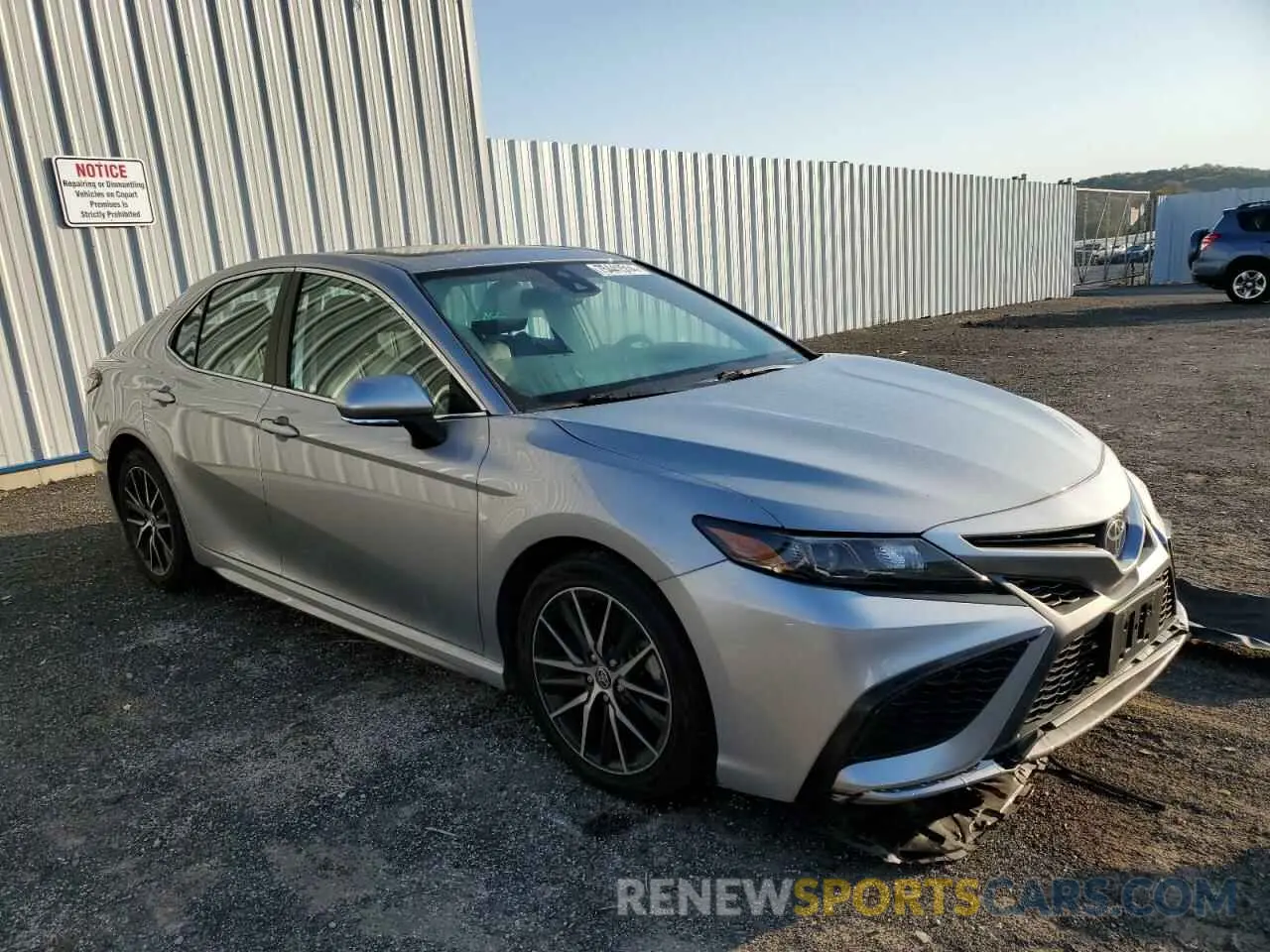 4 Photograph of a damaged car 4T1T11AK3MU560637 TOYOTA CAMRY 2021