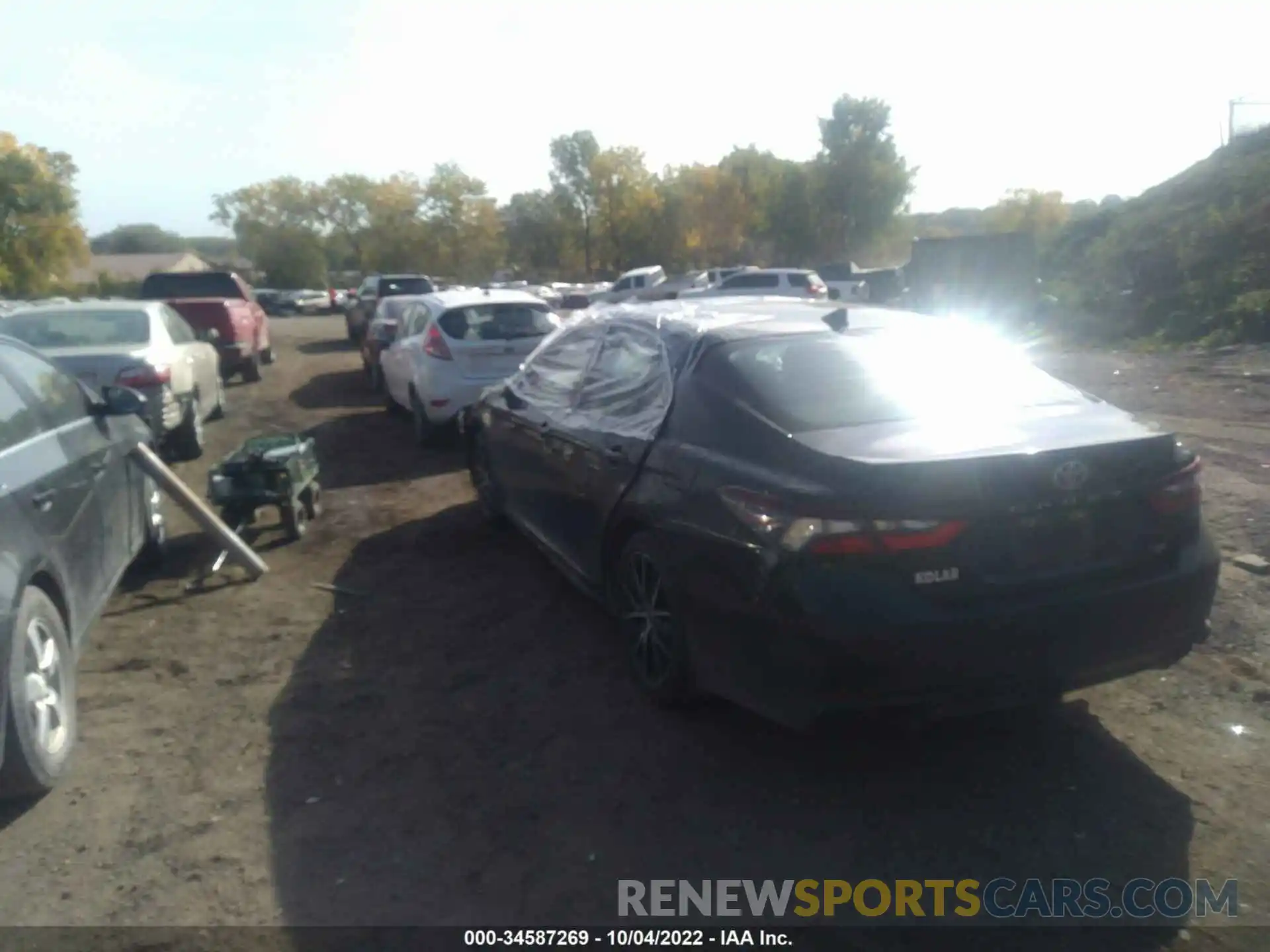 3 Photograph of a damaged car 4T1T11AK3MU567457 TOYOTA CAMRY 2021