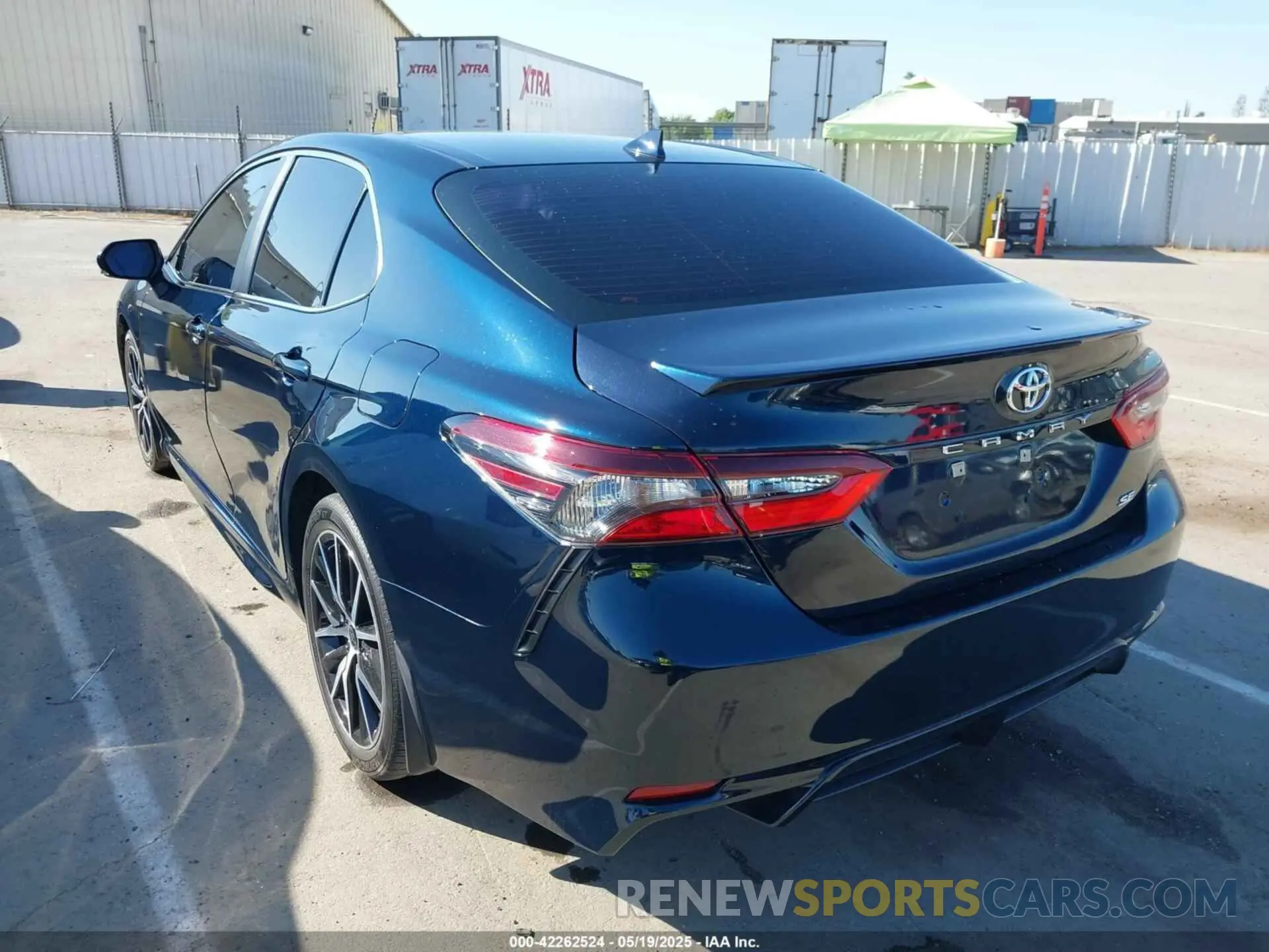 3 Photograph of a damaged car 4T1T11AK4MU429538 TOYOTA CAMRY 2021