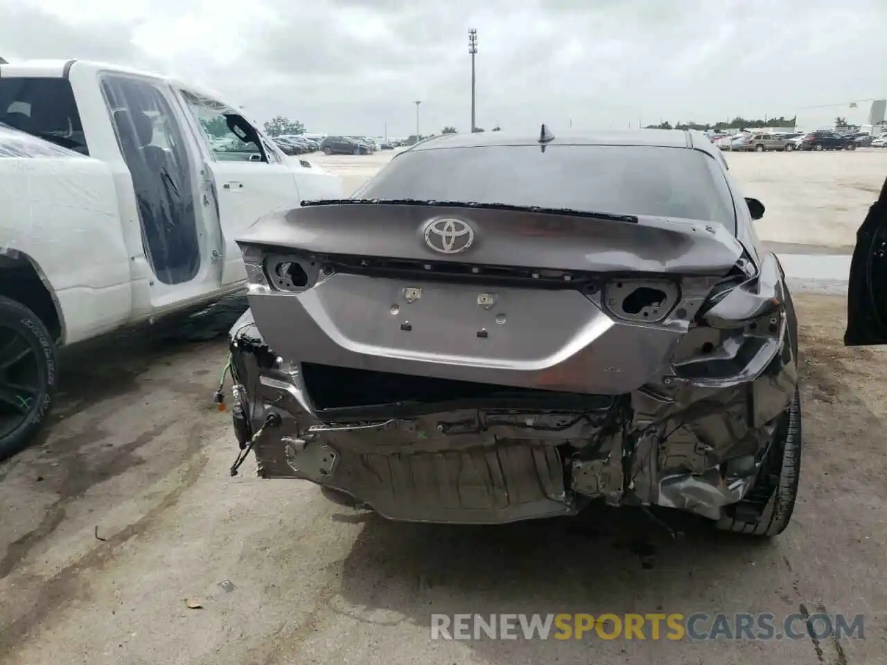 9 Photograph of a damaged car 4T1T11AK4MU472910 TOYOTA CAMRY 2021