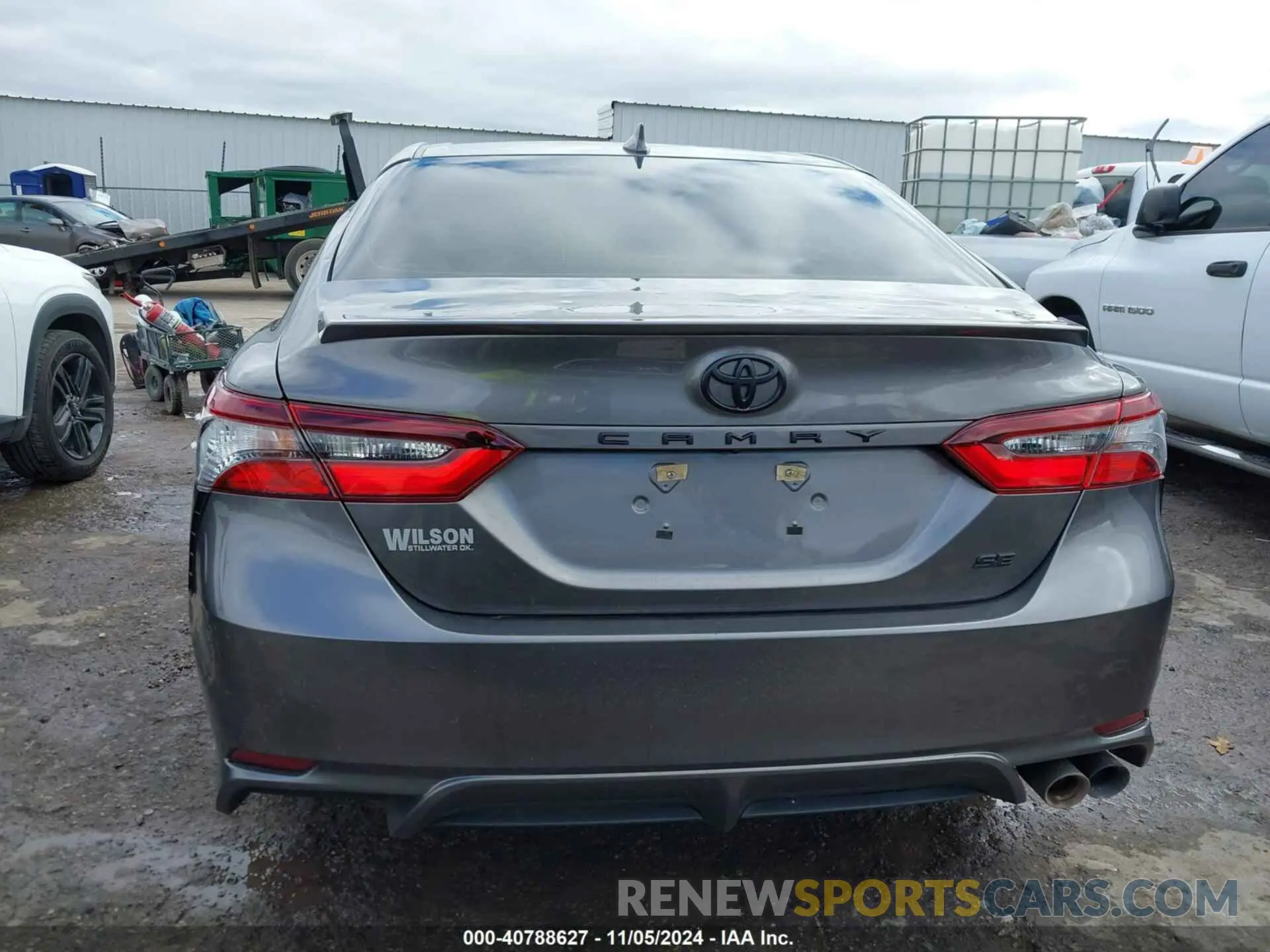 16 Photograph of a damaged car 4T1T11AK4MU533933 TOYOTA CAMRY 2021