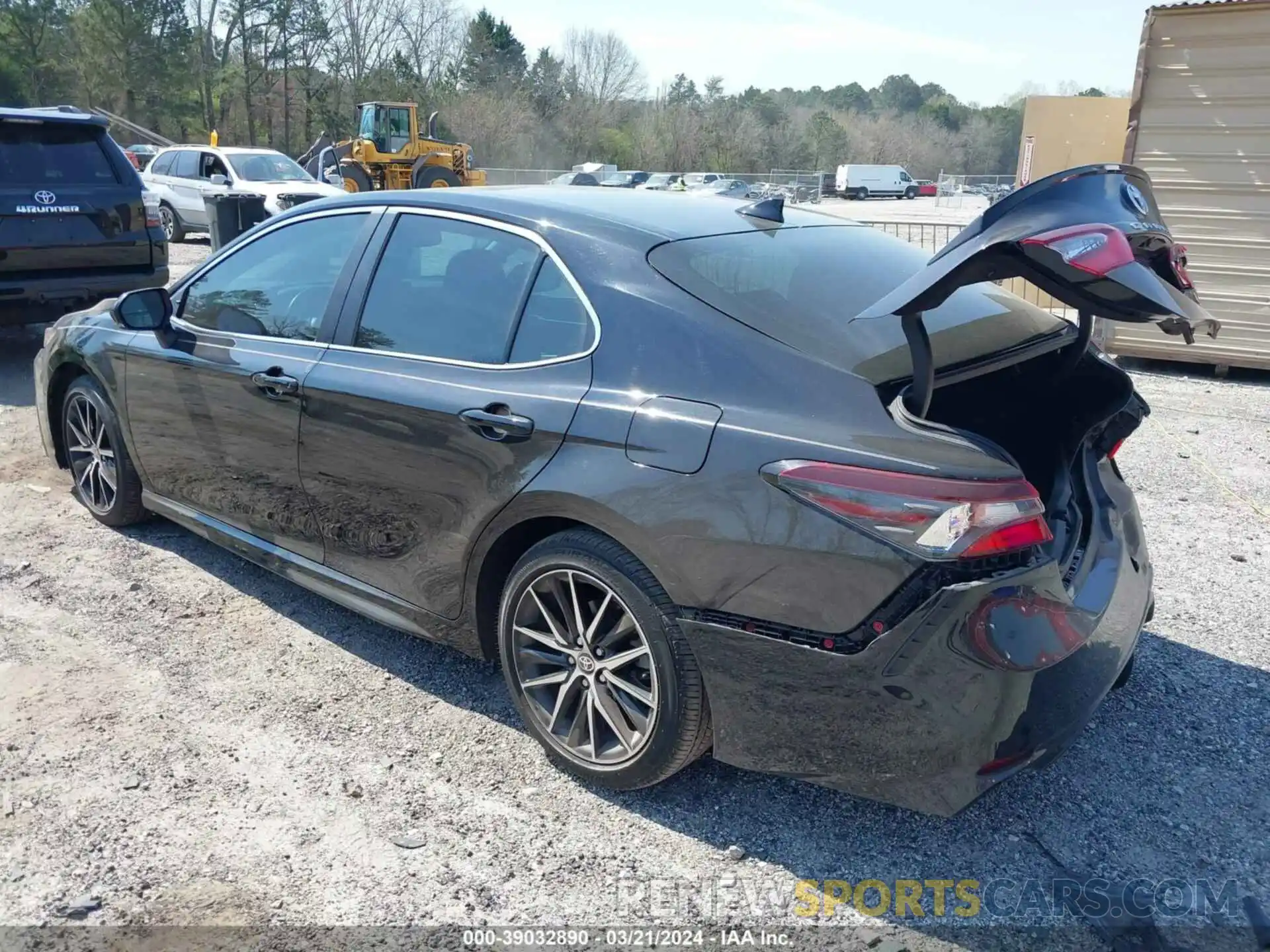 3 Photograph of a damaged car 4T1T11AK4MU565877 TOYOTA CAMRY 2021