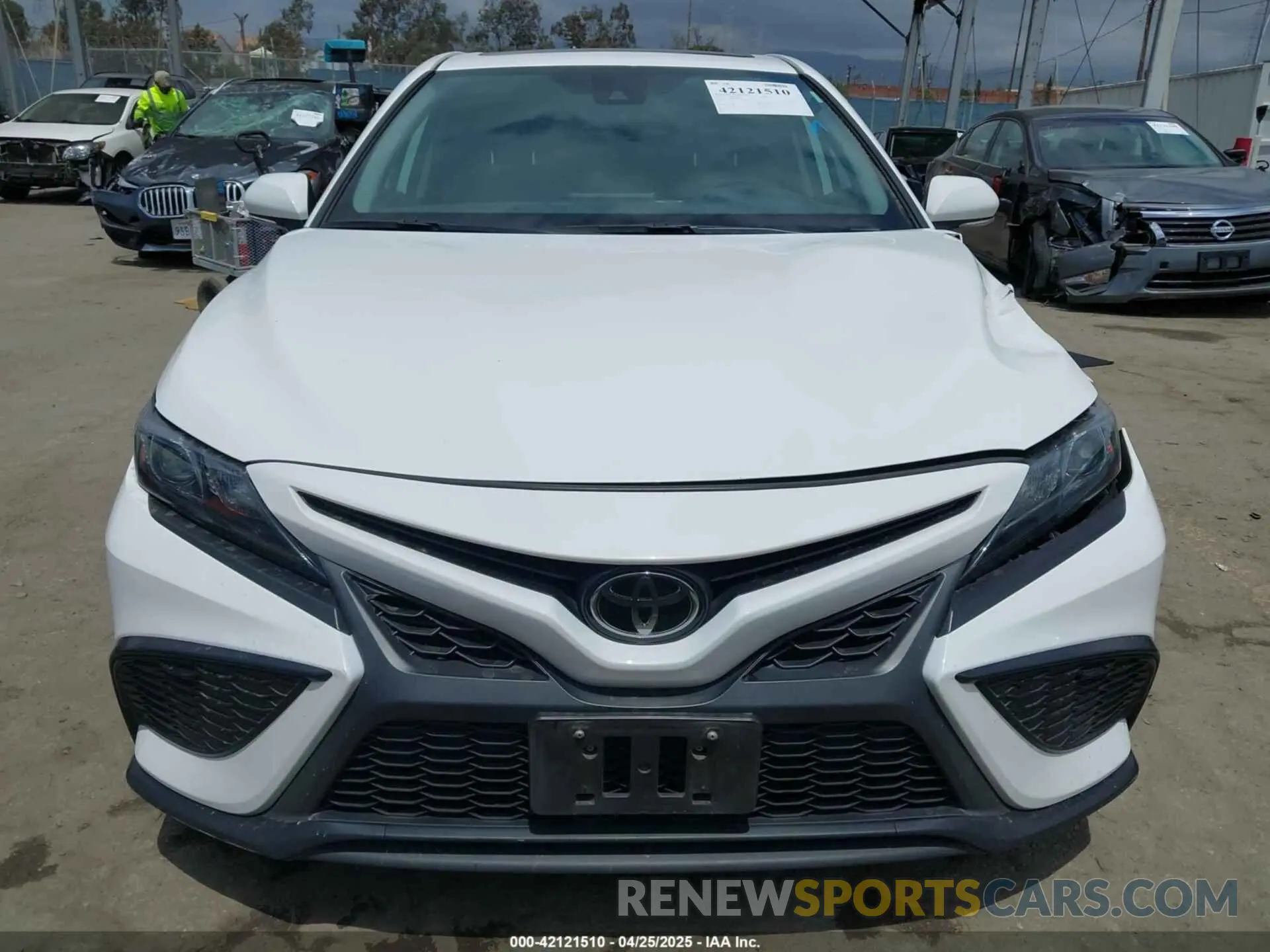 12 Photograph of a damaged car 4T1T11AK4MU603821 TOYOTA CAMRY 2021