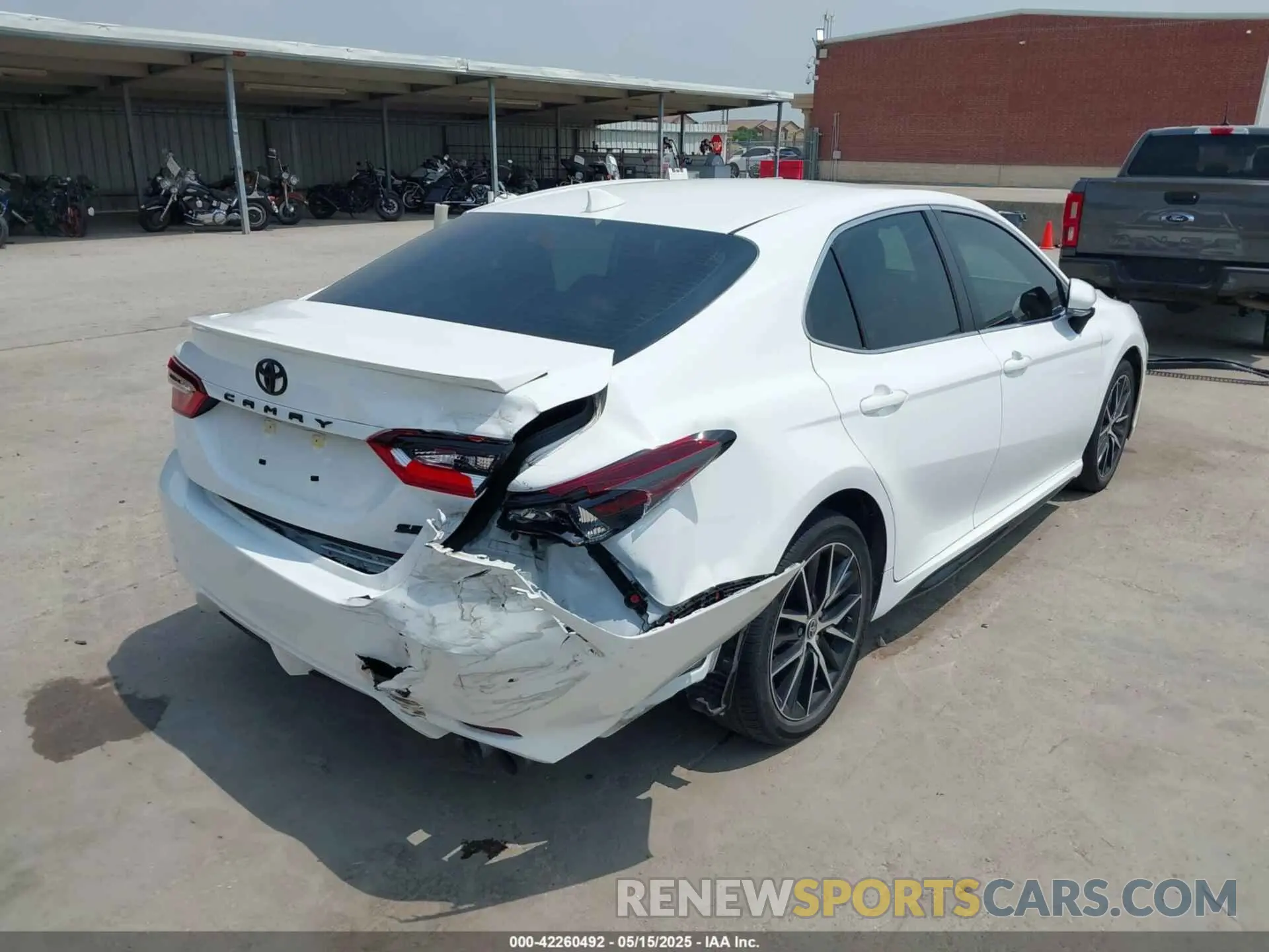 4 Photograph of a damaged car 4T1T11AK4MU617198 TOYOTA CAMRY 2021