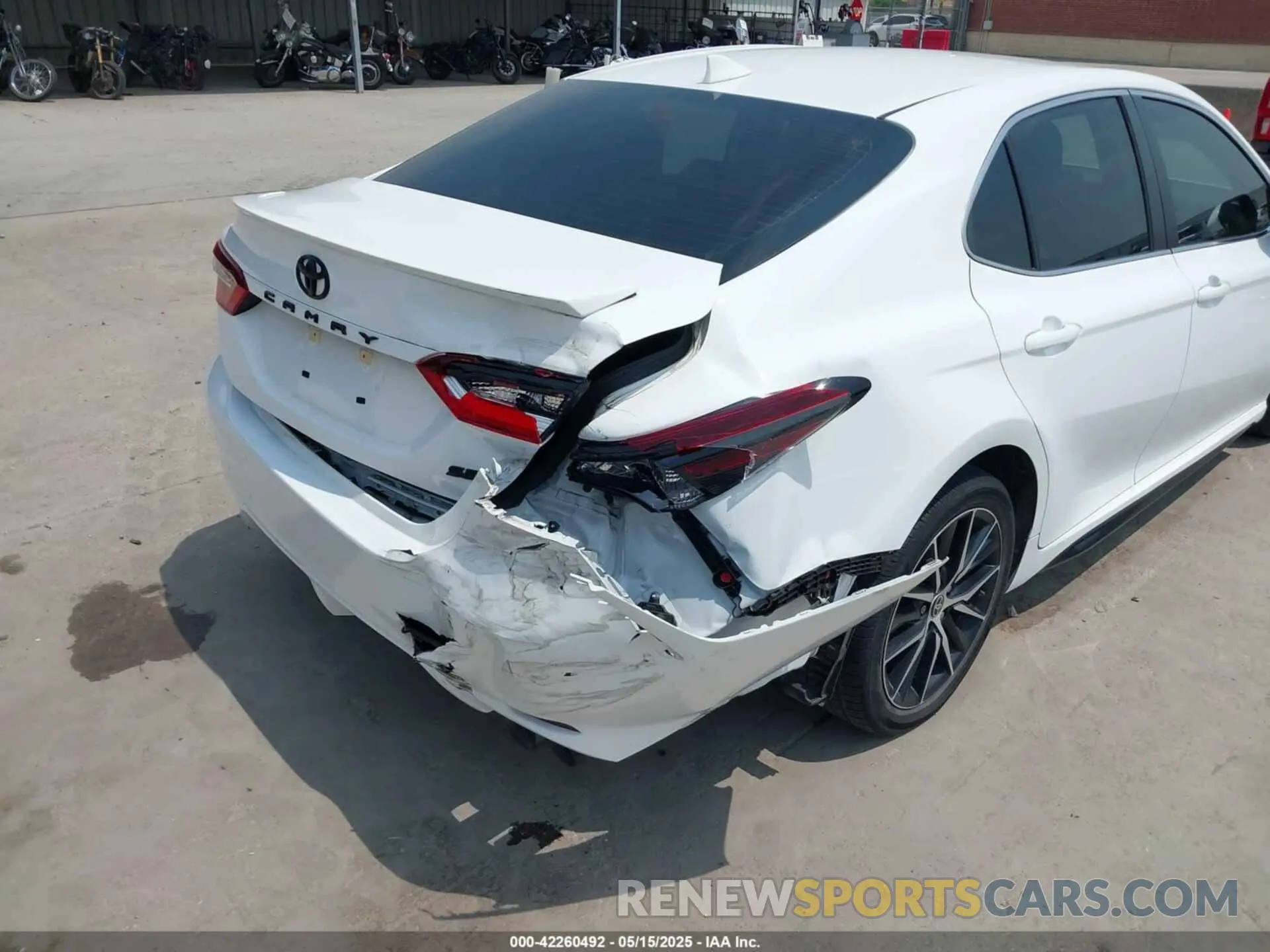 6 Photograph of a damaged car 4T1T11AK4MU617198 TOYOTA CAMRY 2021