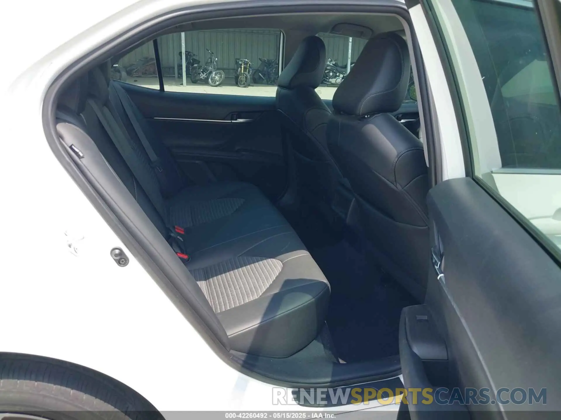 8 Photograph of a damaged car 4T1T11AK4MU617198 TOYOTA CAMRY 2021