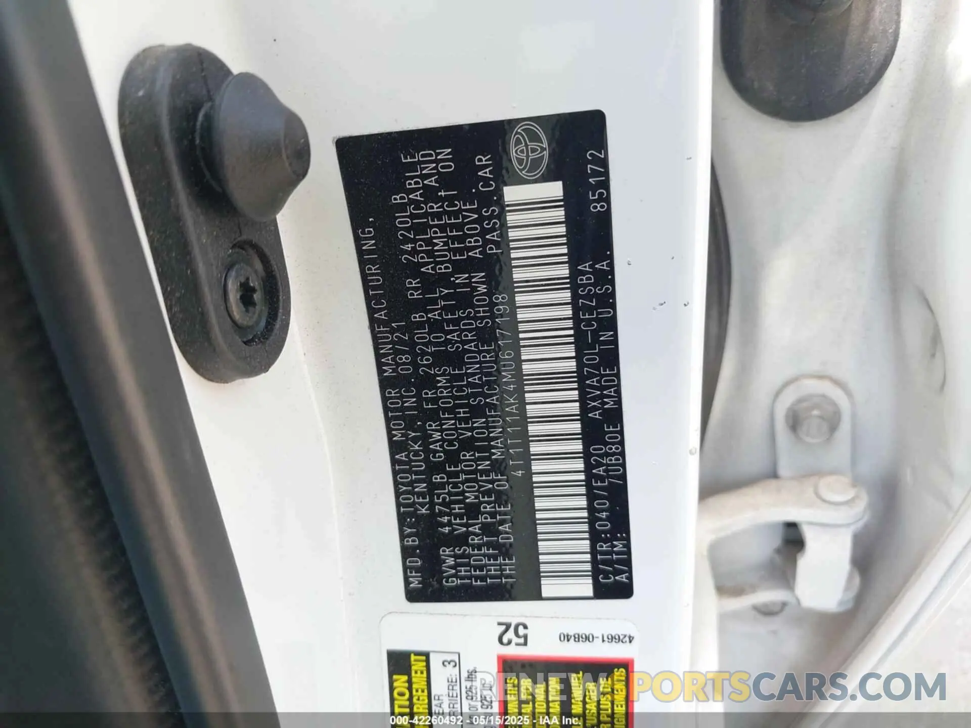 9 Photograph of a damaged car 4T1T11AK4MU617198 TOYOTA CAMRY 2021