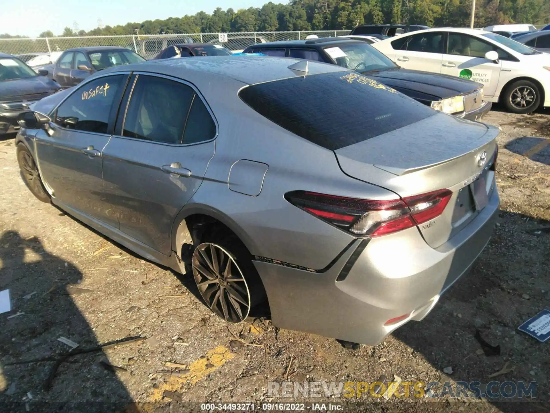 3 Photograph of a damaged car 4T1T11AK5MU521922 TOYOTA CAMRY 2021