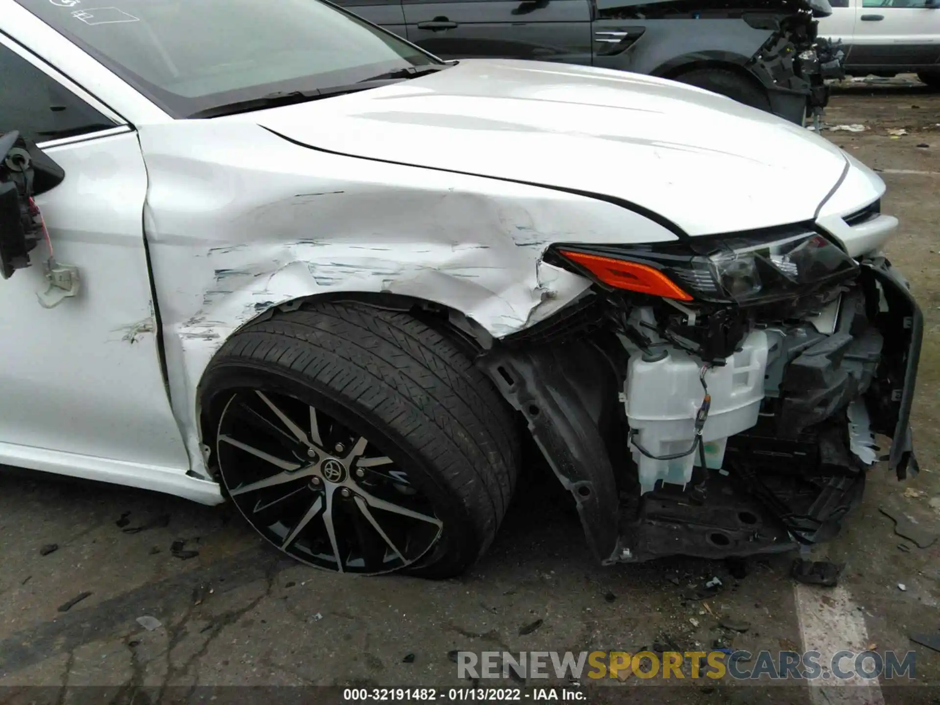 6 Photograph of a damaged car 4T1T11AK5MU527624 TOYOTA CAMRY 2021