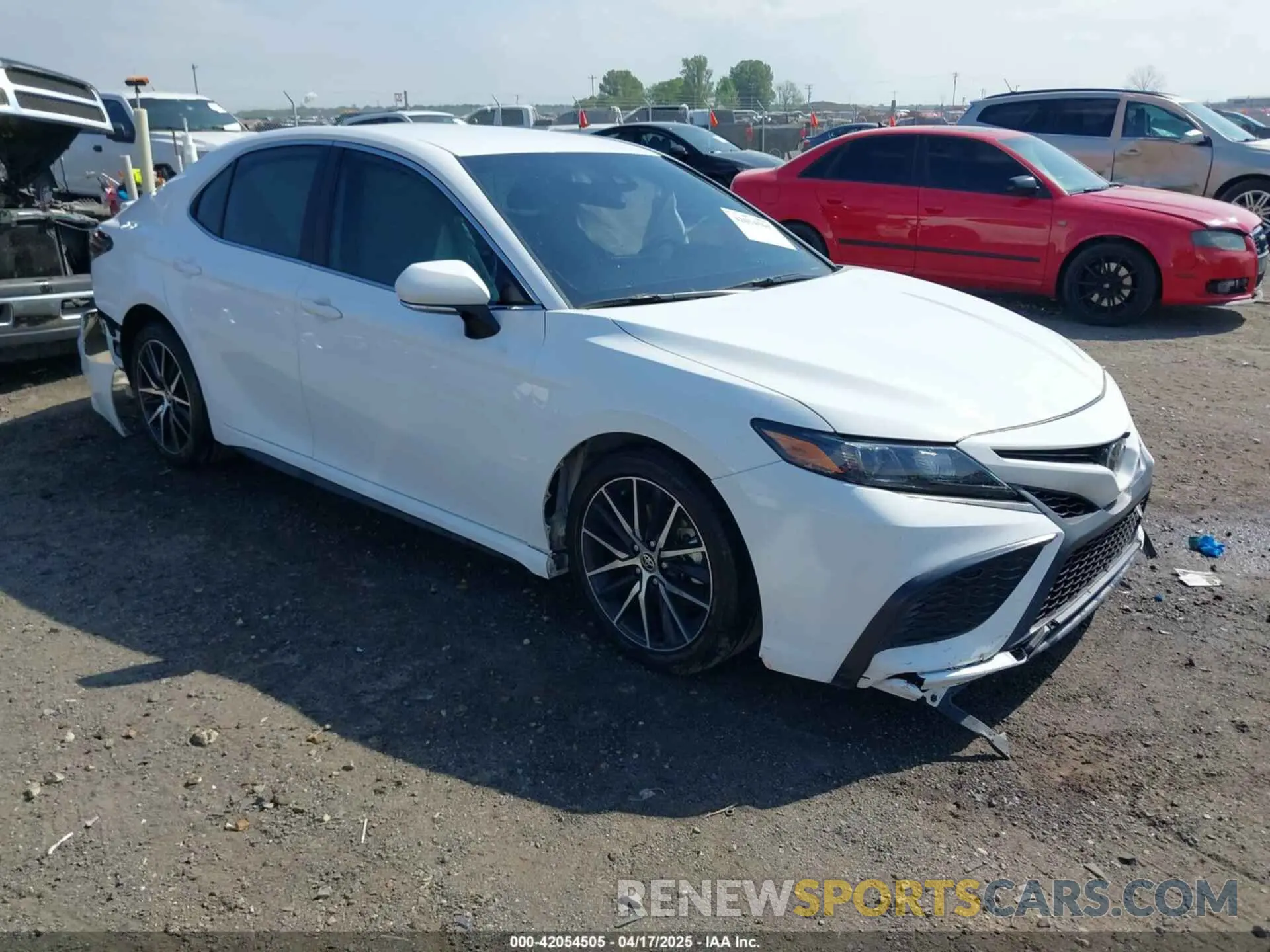 1 Photograph of a damaged car 4T1T11AK5MU549249 TOYOTA CAMRY 2021