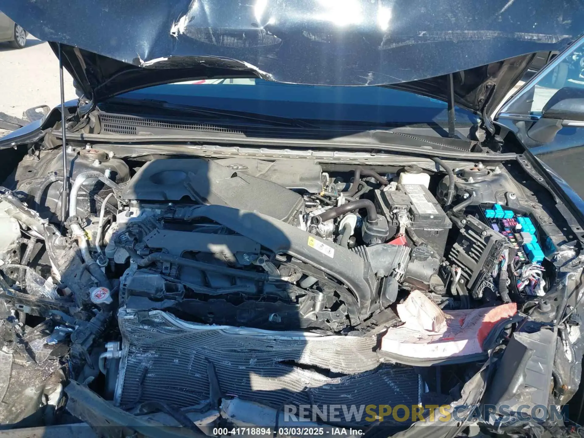 10 Photograph of a damaged car 4T1T11AK6MU402597 TOYOTA CAMRY 2021