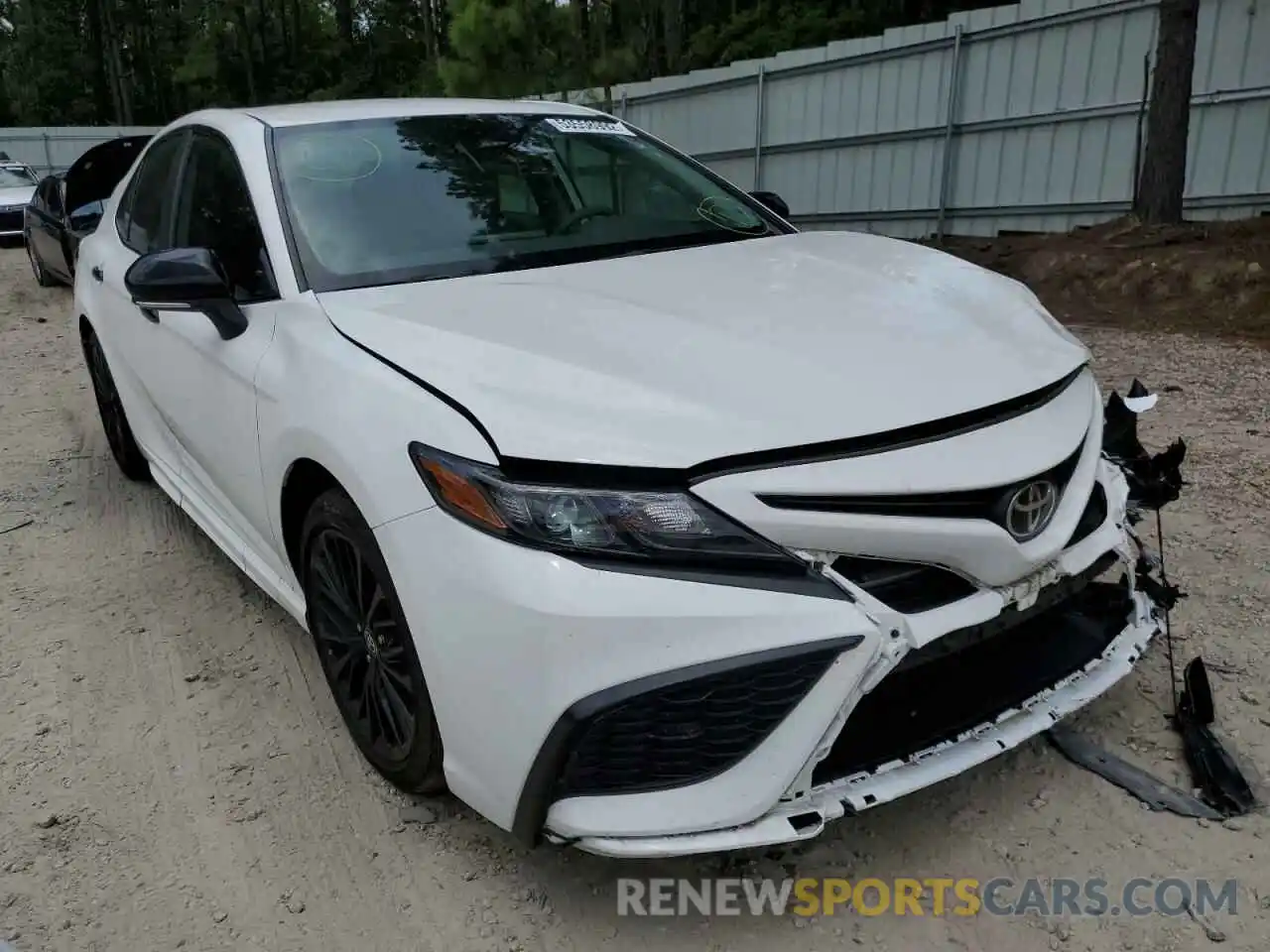 1 Photograph of a damaged car 4T1T11AK6MU438421 TOYOTA CAMRY 2021