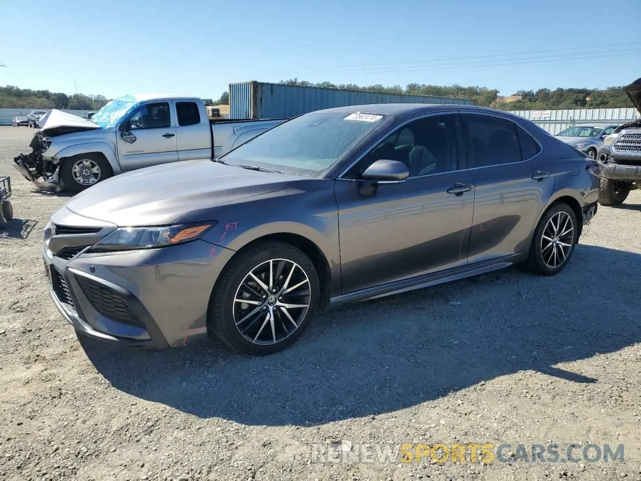 1 Photograph of a damaged car 4T1T11AK6MU439245 TOYOTA CAMRY 2021