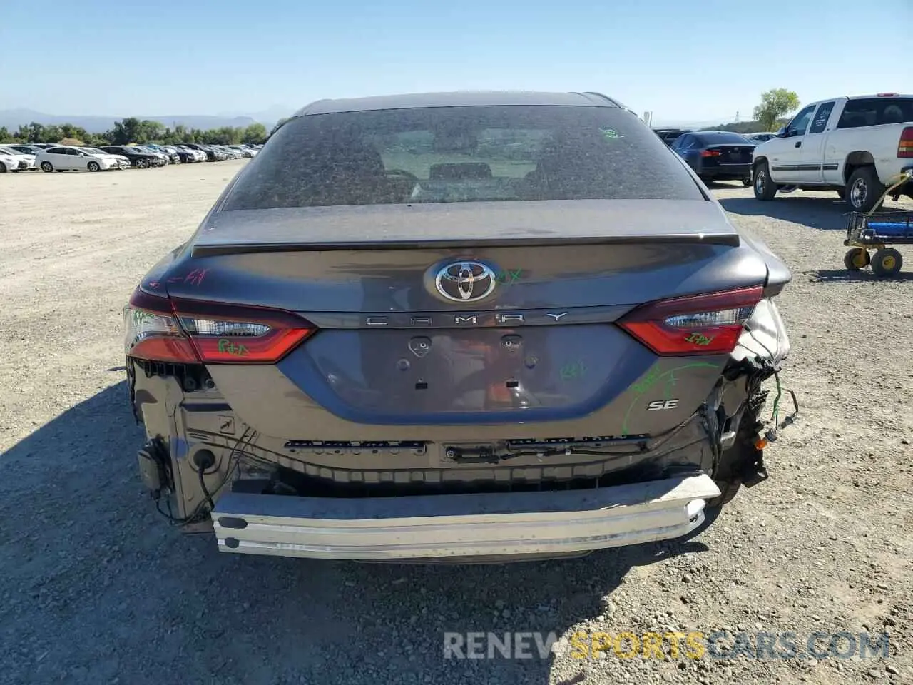 6 Photograph of a damaged car 4T1T11AK6MU439245 TOYOTA CAMRY 2021