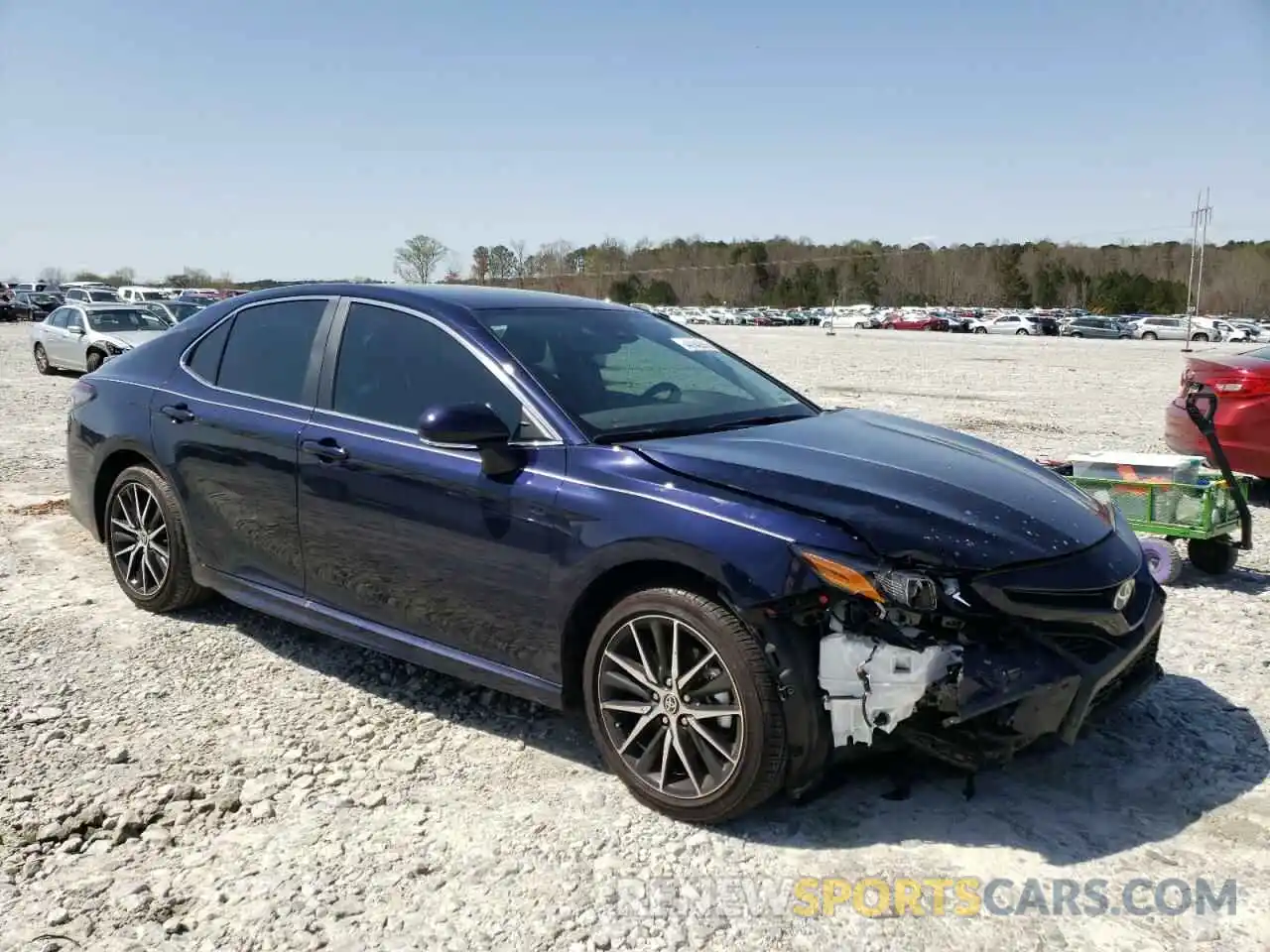 1 Photograph of a damaged car 4T1T11AK6MU516549 TOYOTA CAMRY 2021