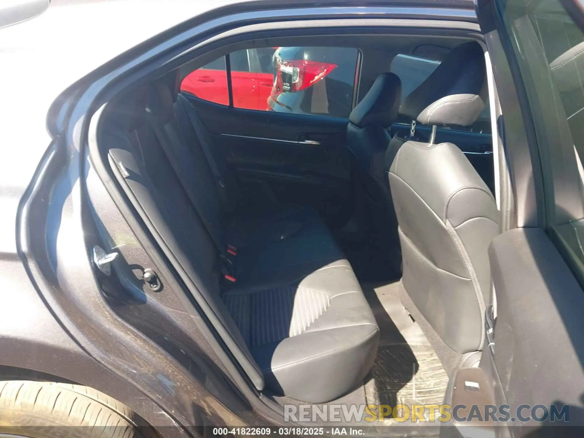 8 Photograph of a damaged car 4T1T11AK6MU562091 TOYOTA CAMRY 2021