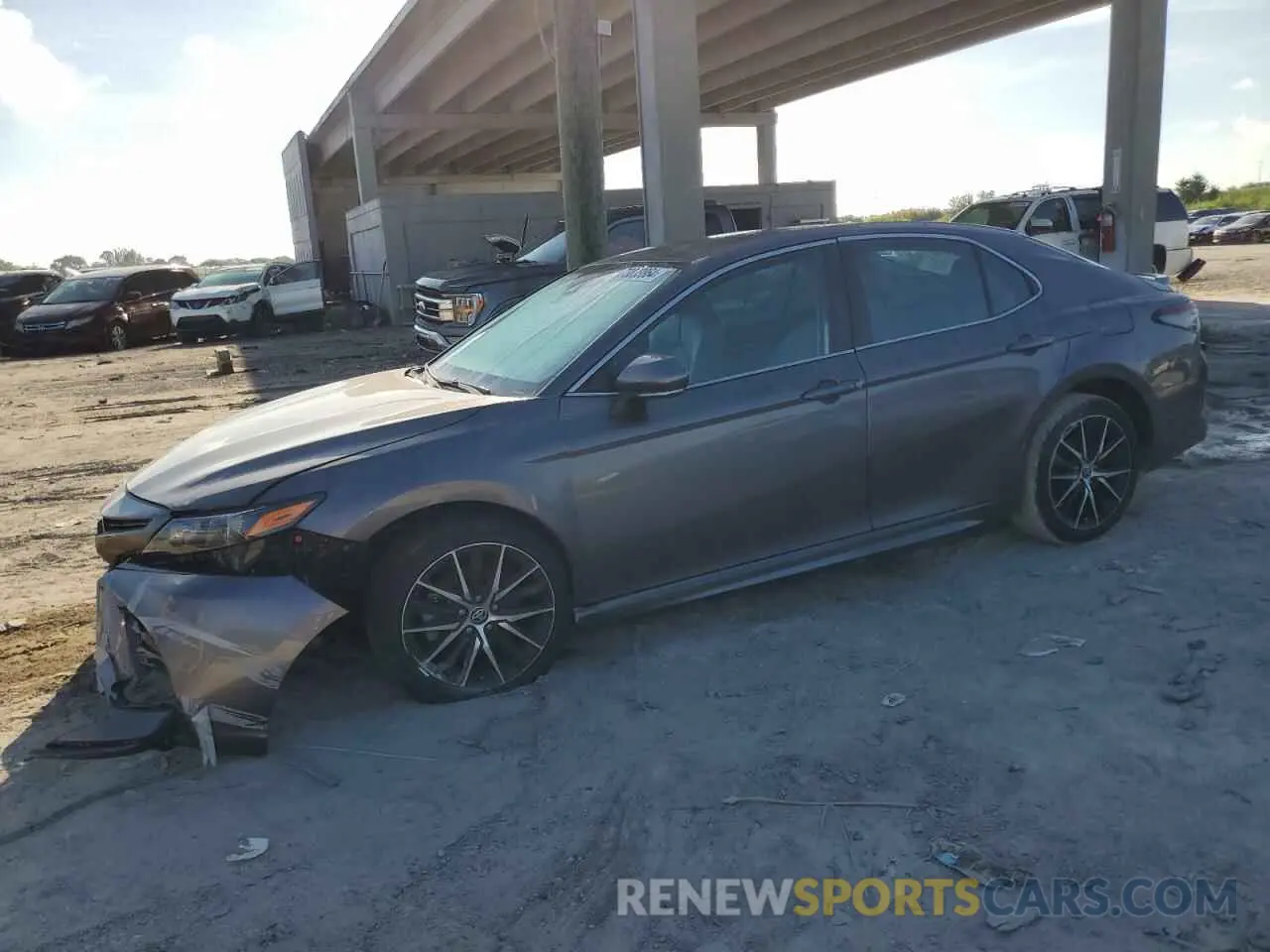 1 Photograph of a damaged car 4T1T11AK6MU591428 TOYOTA CAMRY 2021