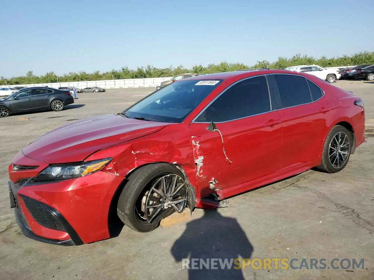 1 Photograph of a damaged car 4T1T11AK7MU406271 TOYOTA CAMRY 2021