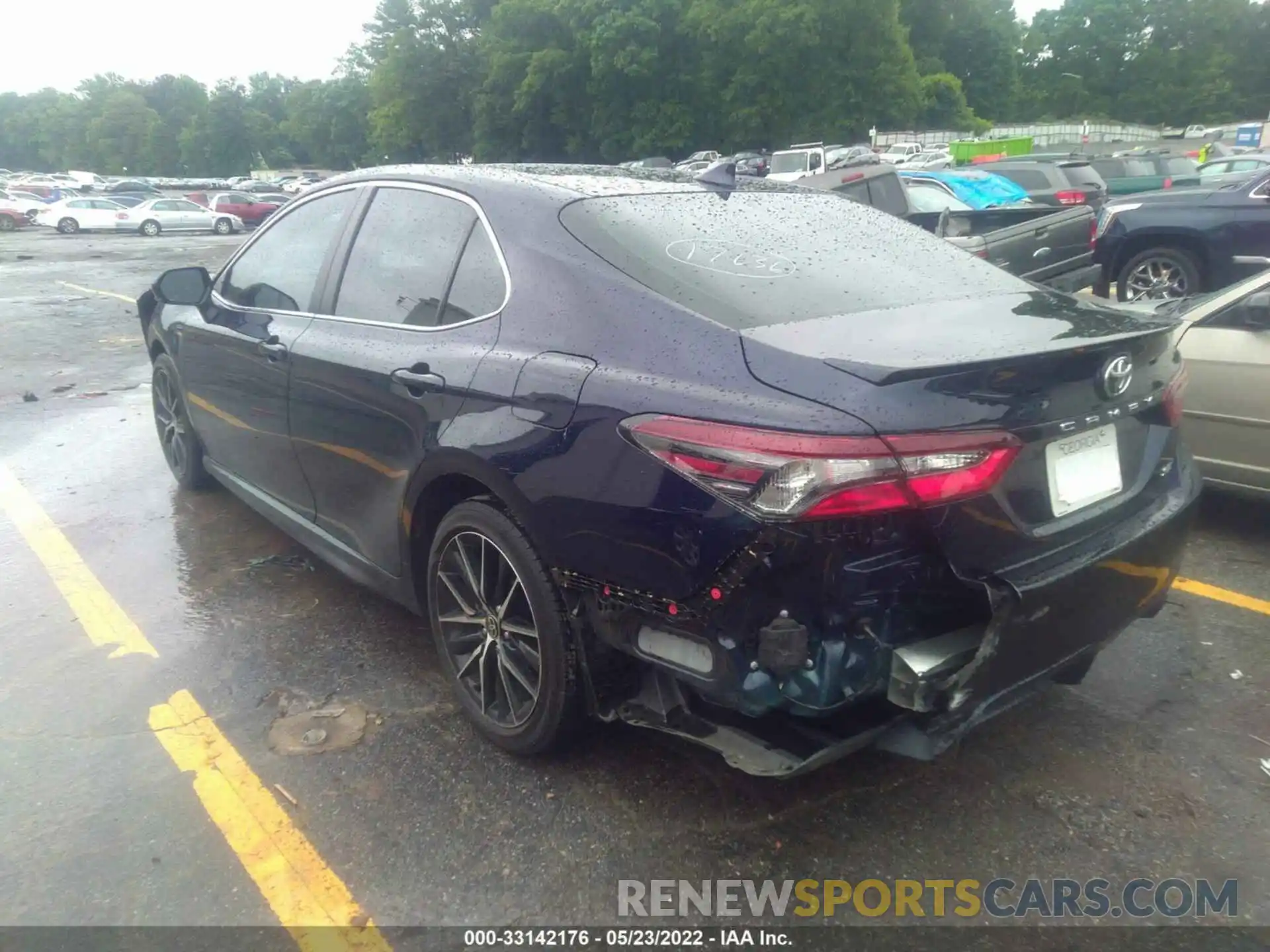 3 Photograph of a damaged car 4T1T11AK7MU469693 TOYOTA CAMRY 2021