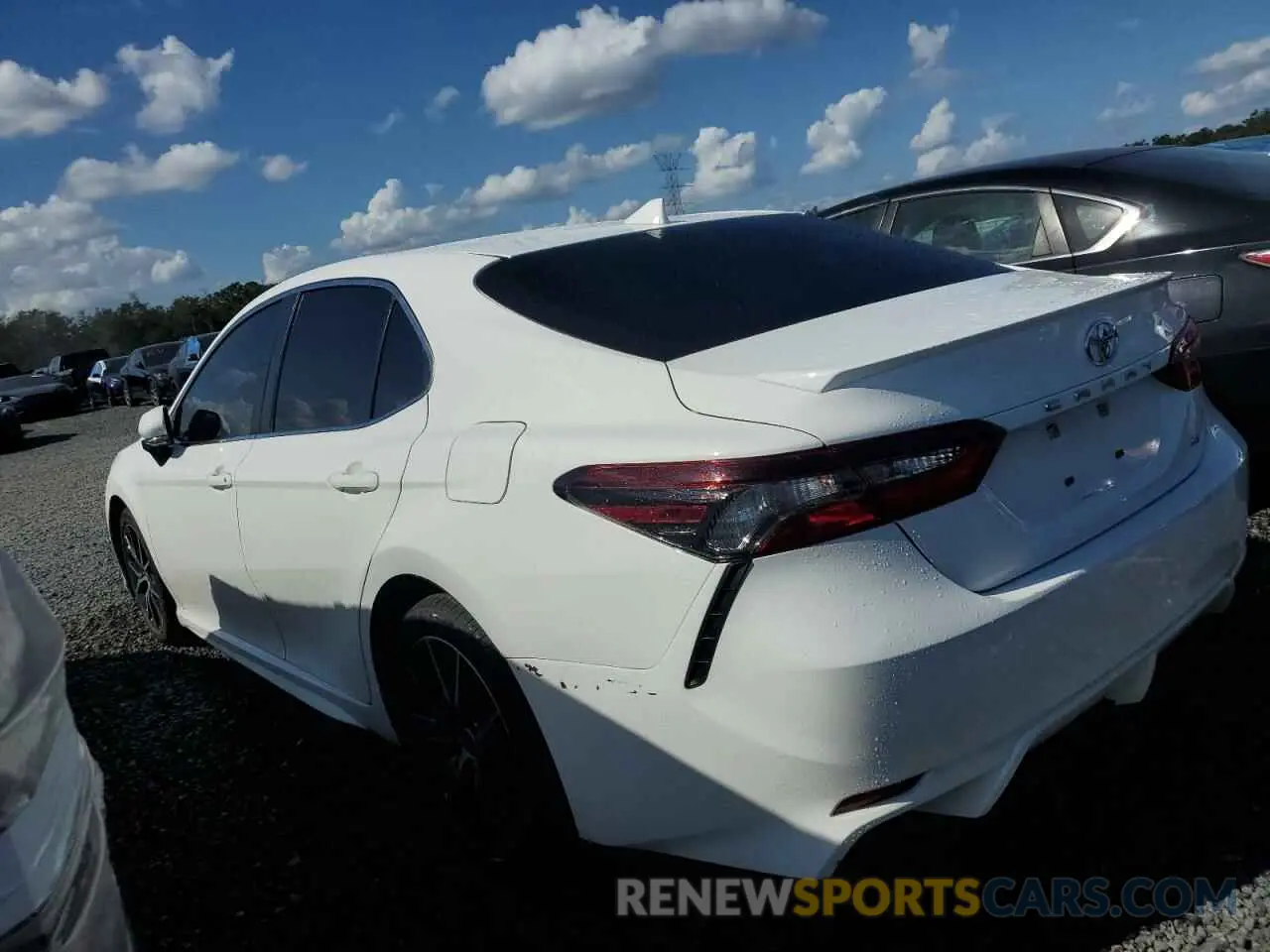 2 Photograph of a damaged car 4T1T11AK7MU477616 TOYOTA CAMRY 2021