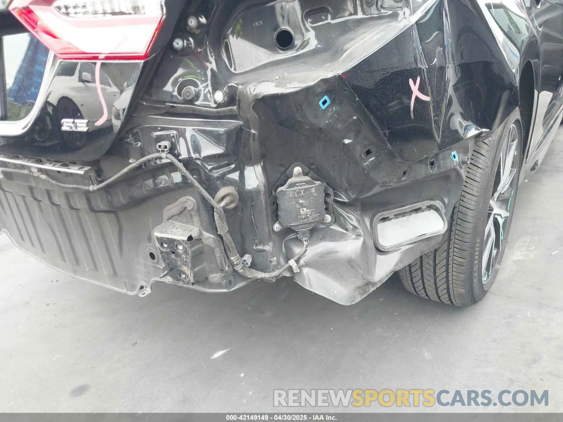 18 Photograph of a damaged car 4T1T11AK7MU546224 TOYOTA CAMRY 2021