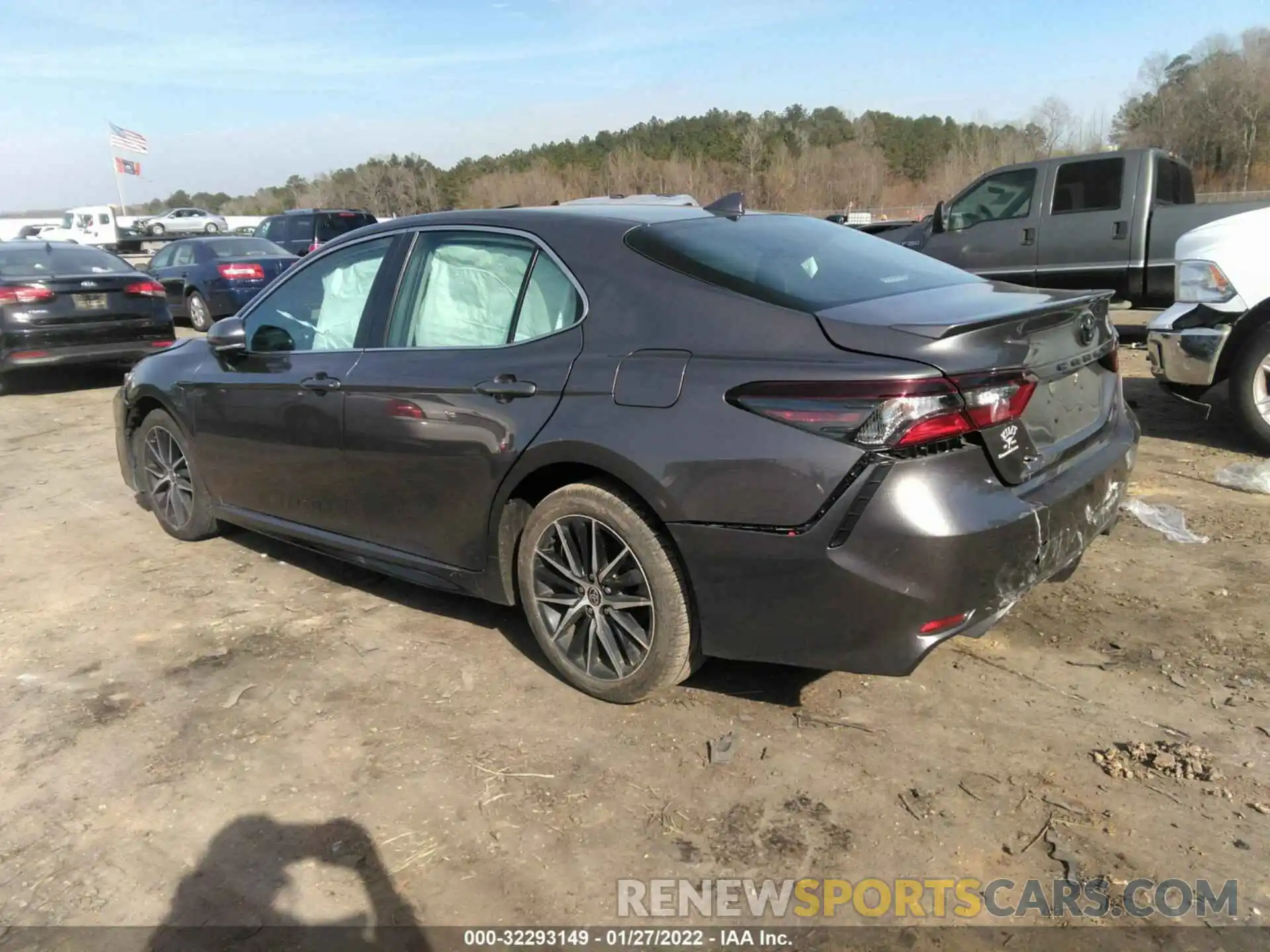 3 Photograph of a damaged car 4T1T11AK7MU564979 TOYOTA CAMRY 2021