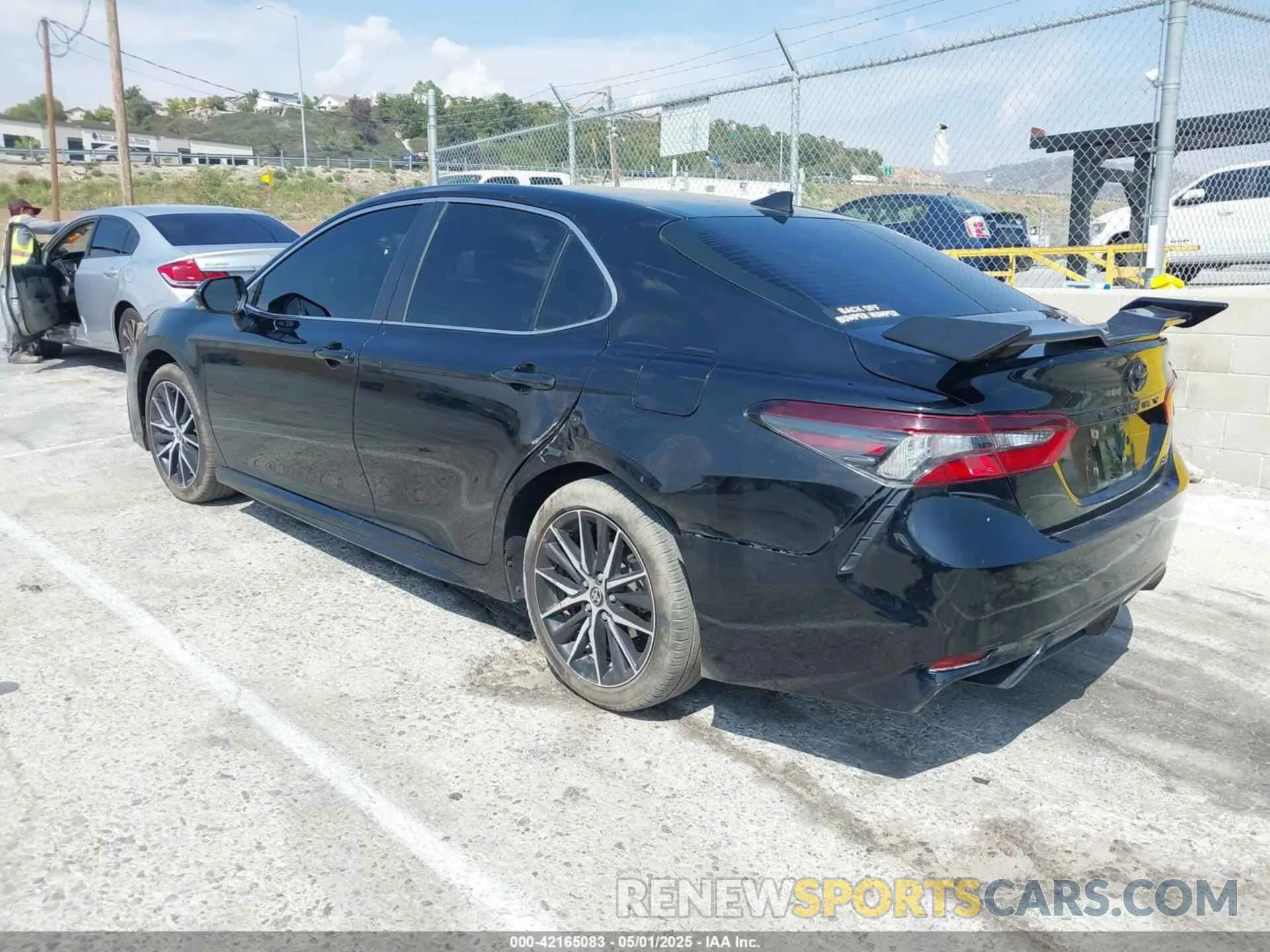 3 Photograph of a damaged car 4T1T11AK7MU615798 TOYOTA CAMRY 2021