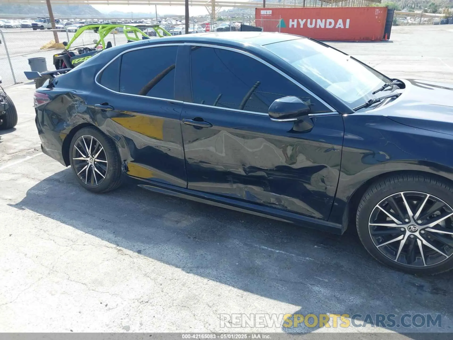 6 Photograph of a damaged car 4T1T11AK7MU615798 TOYOTA CAMRY 2021
