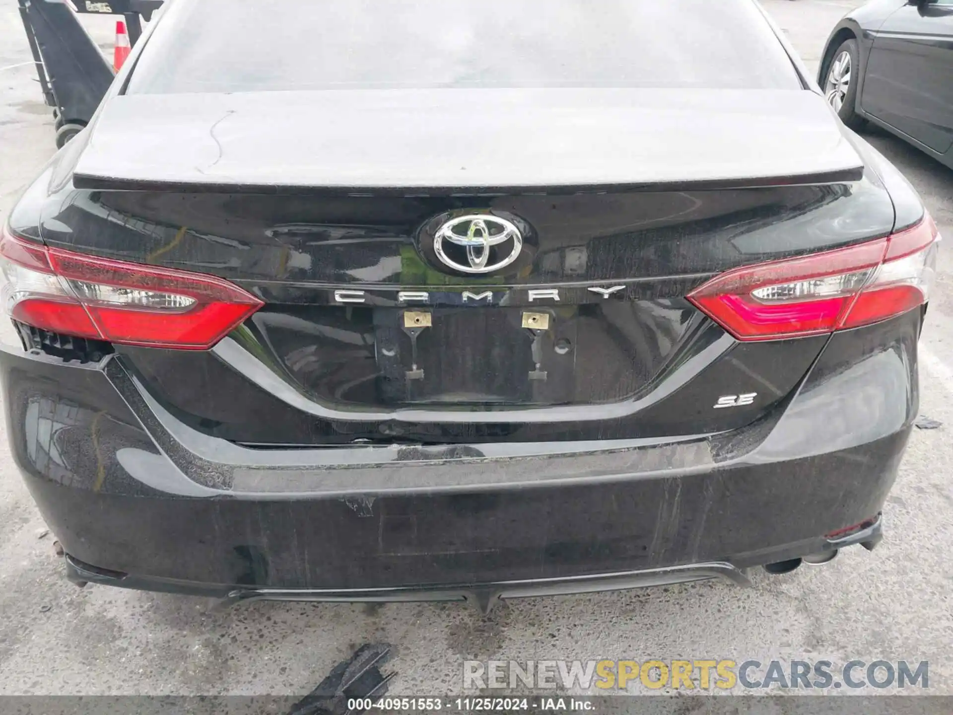 15 Photograph of a damaged car 4T1T11AK8MU408112 TOYOTA CAMRY 2021