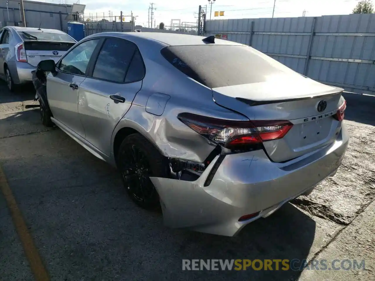 3 Photograph of a damaged car 4T1T11AK8MU425699 TOYOTA CAMRY 2021