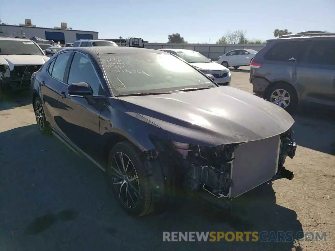 1 Photograph of a damaged car 4T1T11AK8MU437979 TOYOTA CAMRY 2021