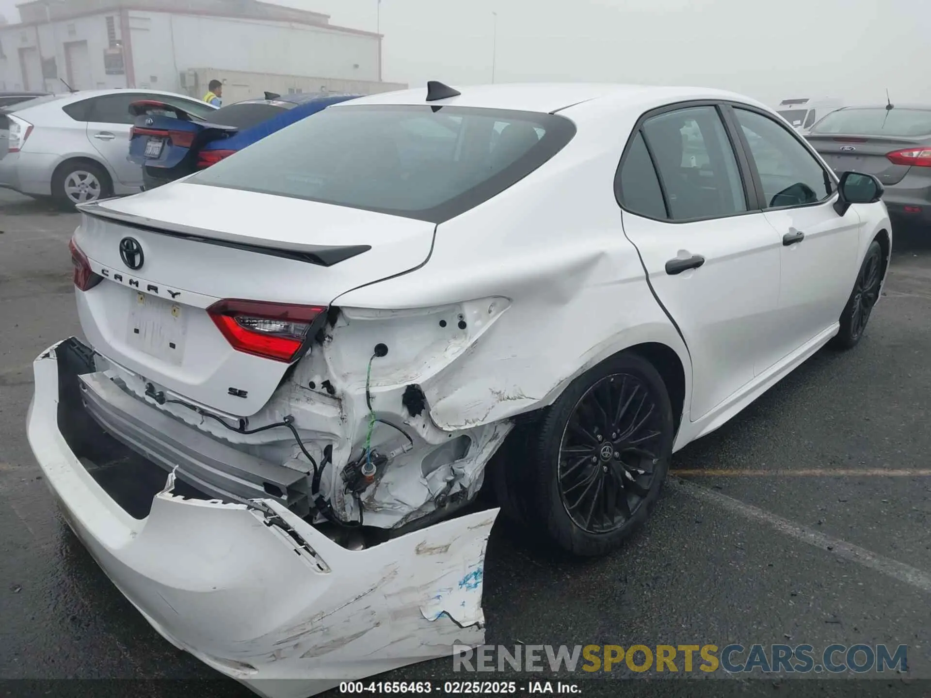 4 Photograph of a damaged car 4T1T11AK8MU443281 TOYOTA CAMRY 2021