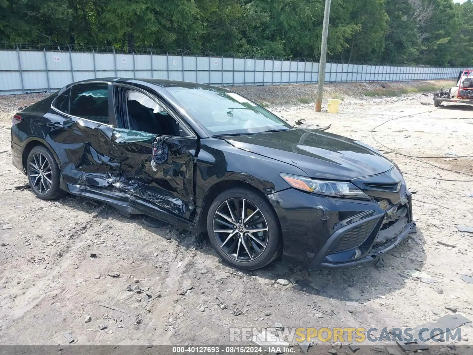 1 Photograph of a damaged car 4T1T11AK8MU479486 TOYOTA CAMRY 2021