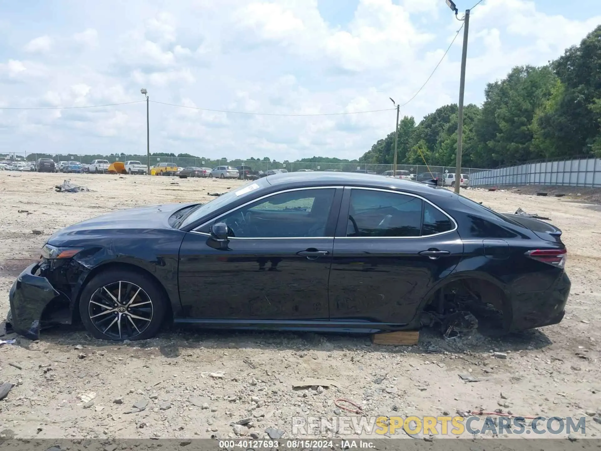 15 Photograph of a damaged car 4T1T11AK8MU479486 TOYOTA CAMRY 2021