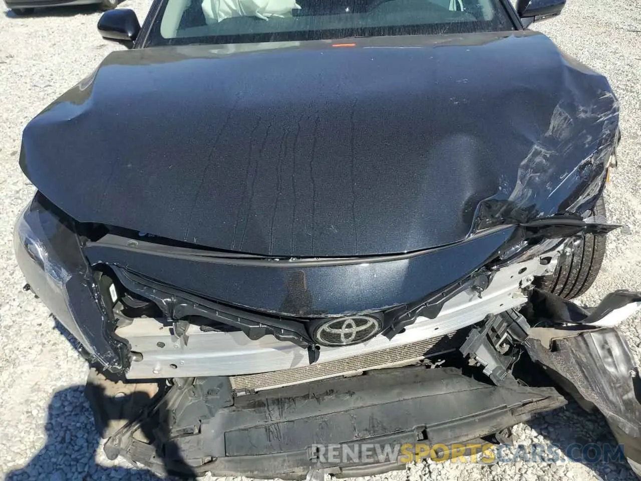 11 Photograph of a damaged car 4T1T11AK8MU490410 TOYOTA CAMRY 2021