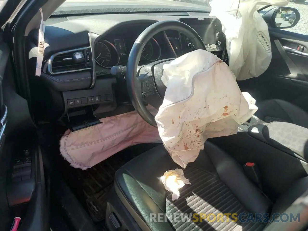 8 Photograph of a damaged car 4T1T11AK8MU490410 TOYOTA CAMRY 2021