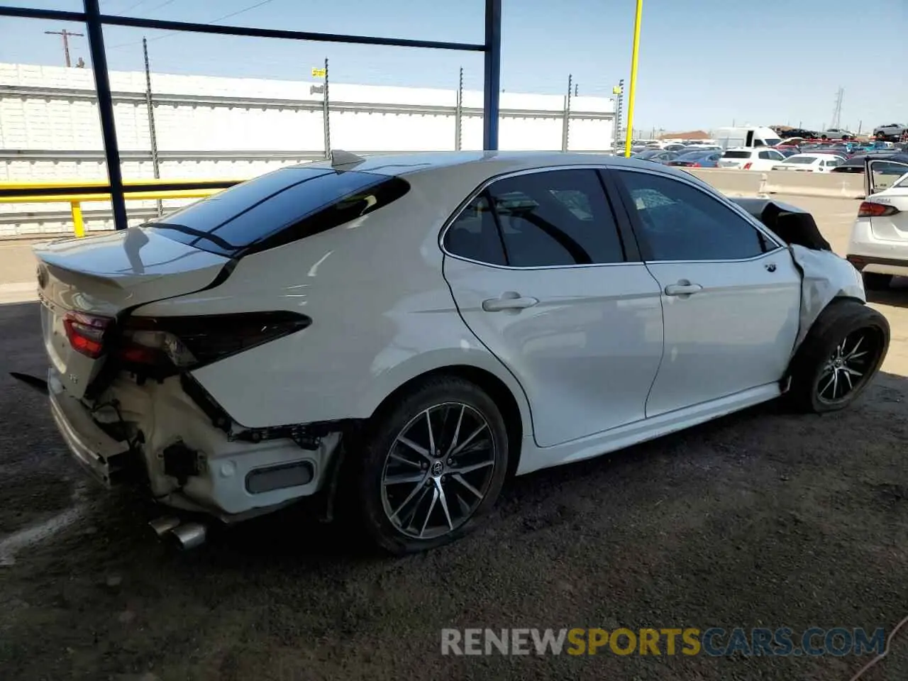 3 Photograph of a damaged car 4T1T11AK8MU544868 TOYOTA CAMRY 2021