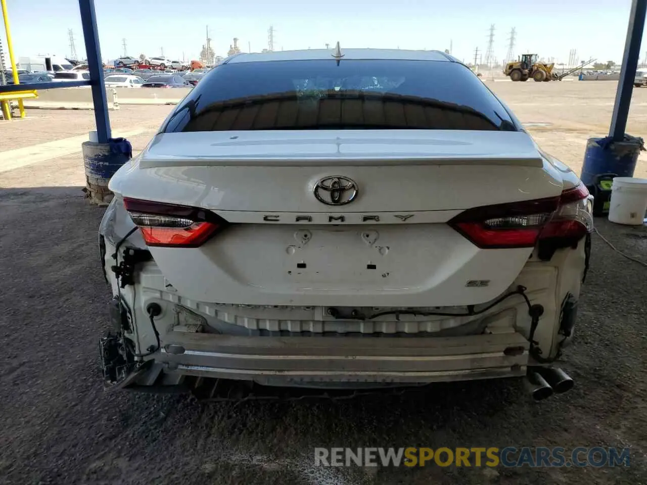 6 Photograph of a damaged car 4T1T11AK8MU544868 TOYOTA CAMRY 2021