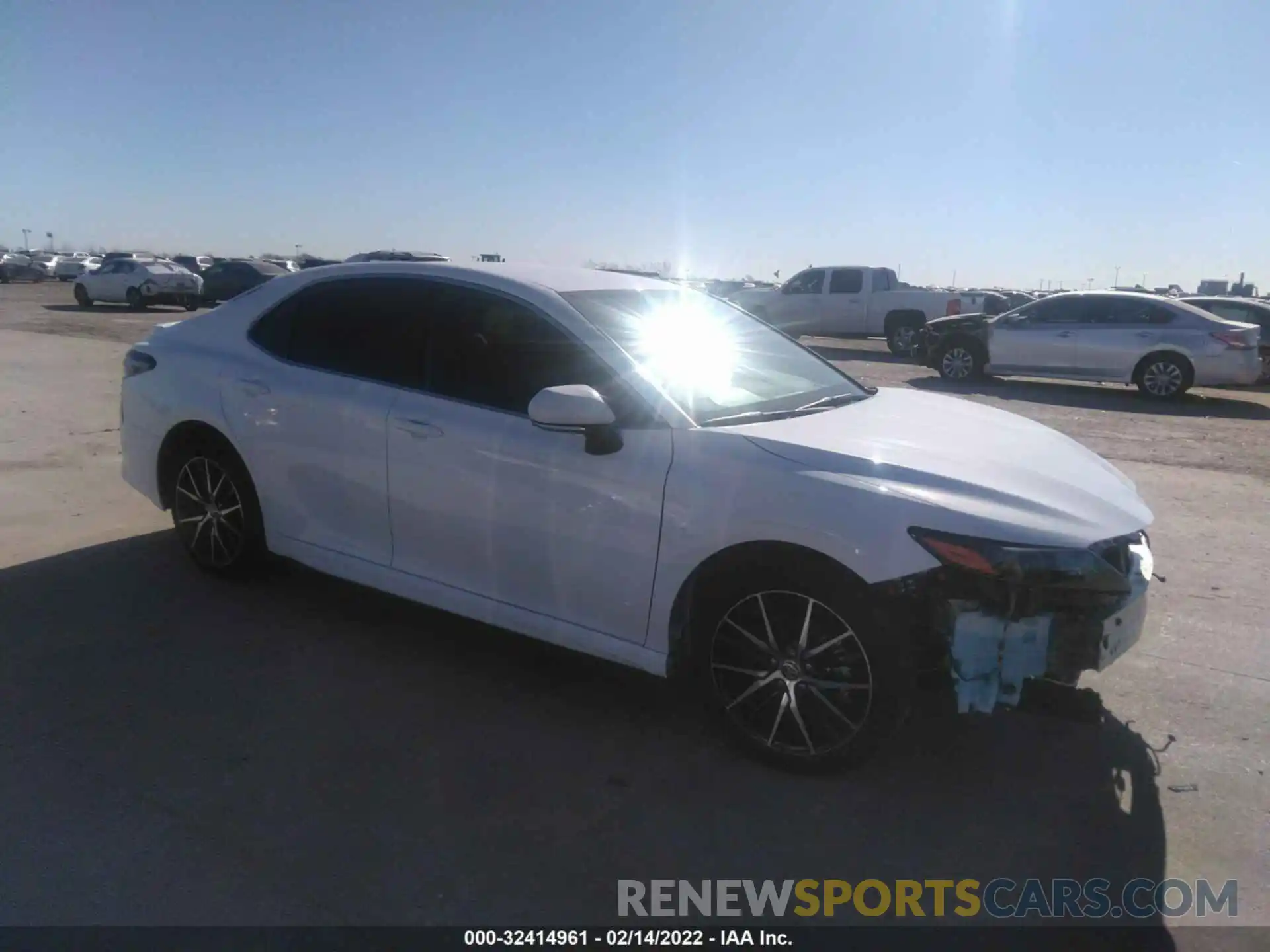 1 Photograph of a damaged car 4T1T11AK8MU553599 TOYOTA CAMRY 2021