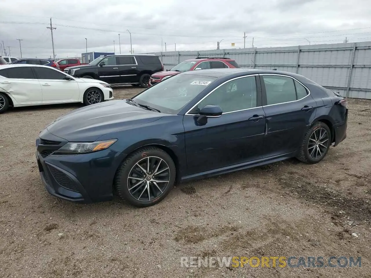 1 Photograph of a damaged car 4T1T11AK8MU554316 TOYOTA CAMRY 2021