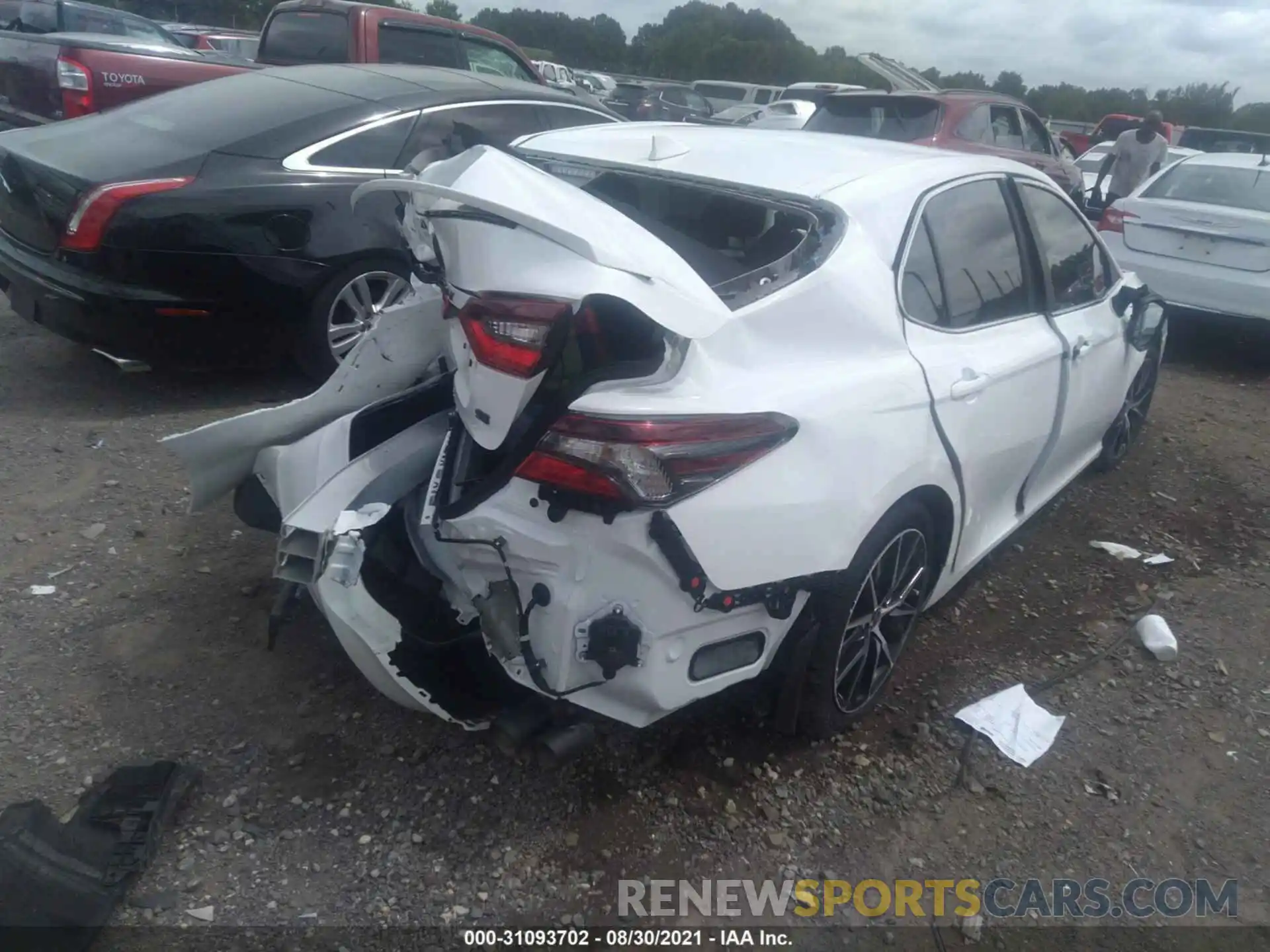 4 Photograph of a damaged car 4T1T11AK8MU562285 TOYOTA CAMRY 2021