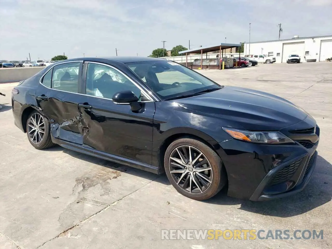 4 Photograph of a damaged car 4T1T11AK8MU592919 TOYOTA CAMRY 2021